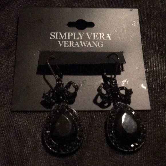COPY - Earrings - Picture 1 of 2
